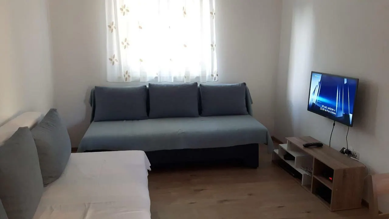 Apartments Maria プーラ